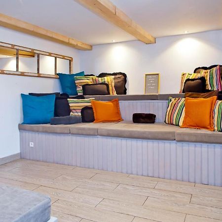 Oasis Hostel Antibes Buitenkant foto